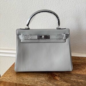 *READ LEATHER INSIDE & OUT | Light Gray 28 Belted Leather Top Handle Bag